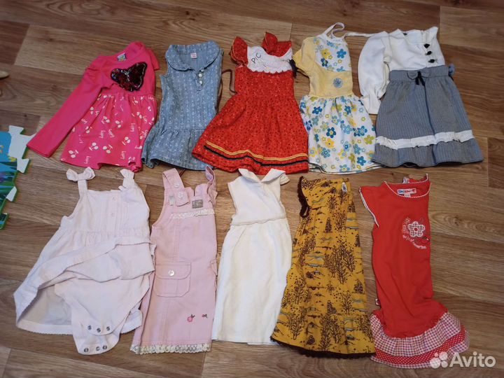Платья для девочки пакетом 74-80