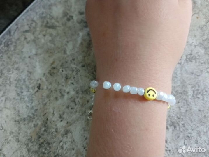 Браслет из бисера