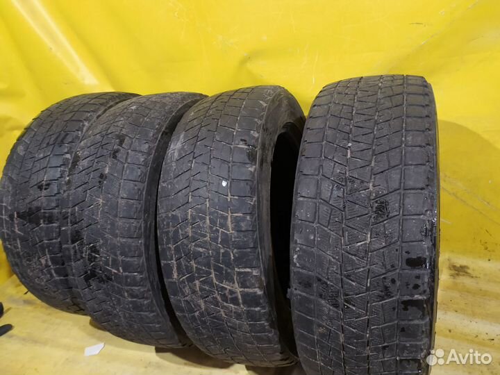 Bridgestone Blizzak DM-V1 235/60 R18