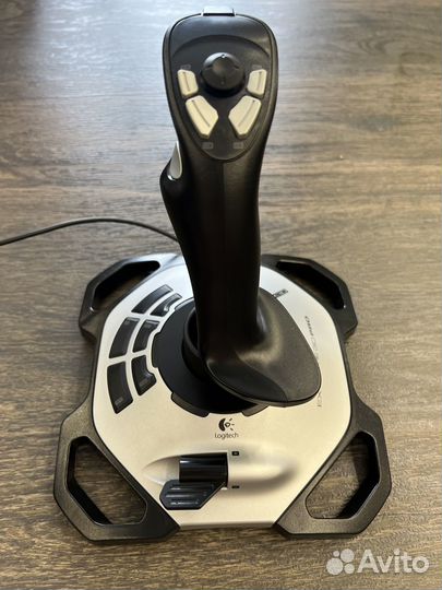 Джойстик Logitech Extreme 3D Pro