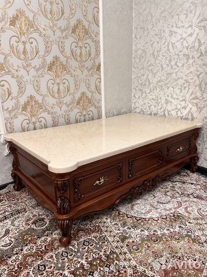 Журнальный стол