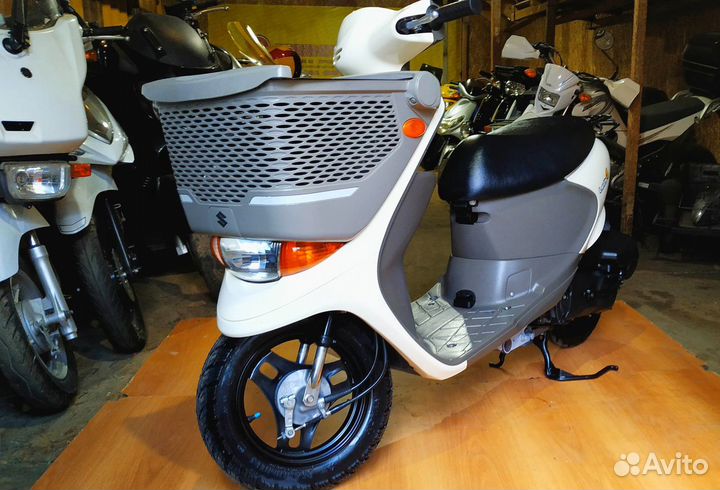 Скутер 2017 г. Сузуки Летс Баскет Инжектор 4 тактн
