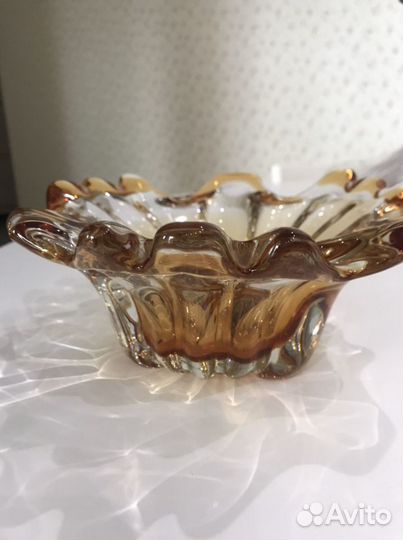 Ваза салатница гутное стекло Чехословакия