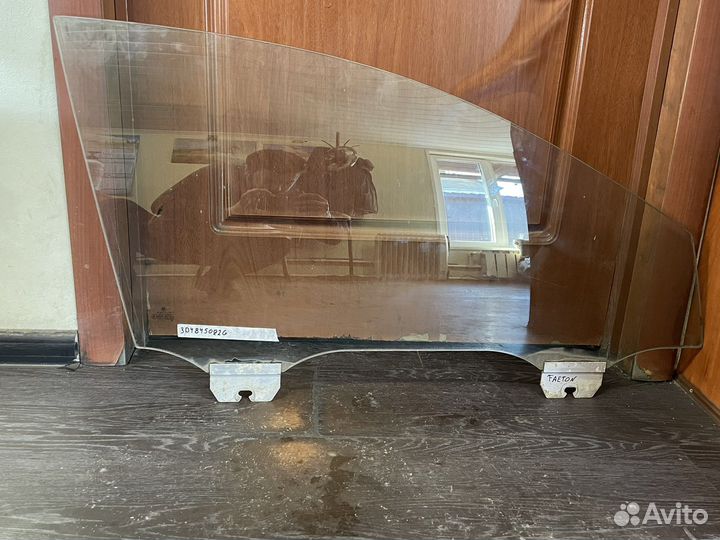 Стекло переднее правое VW Phaeton 3D4845022G