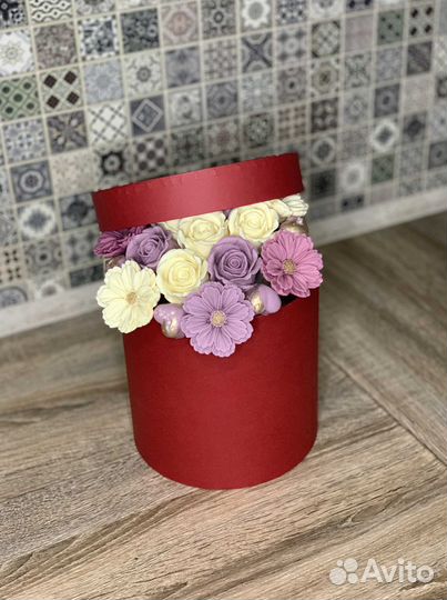 Сладкий подарок девушке