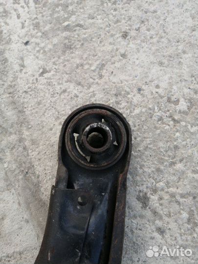 Рычаг передний левый Toyota Porte NCP145