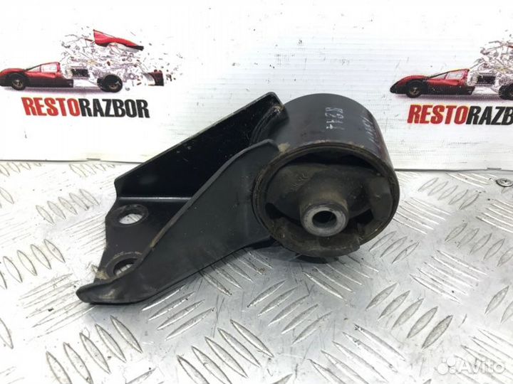 Подушка АКПП Kia Sephia седан 1.8 2000