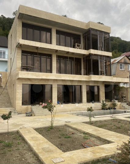 Гостиница, 680 м²
