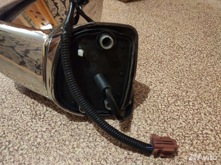 Боковое зеркало Nissan tiida хром (правое)