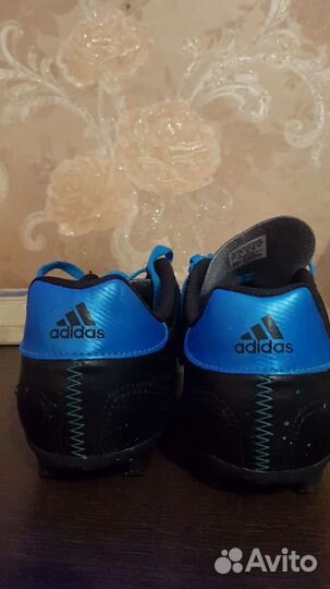 Бутсы футбольные