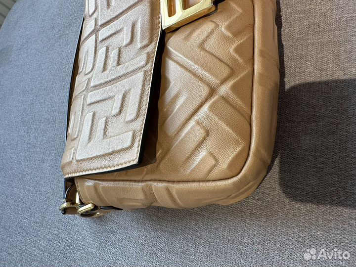 Cумка fendi baguette оригинал