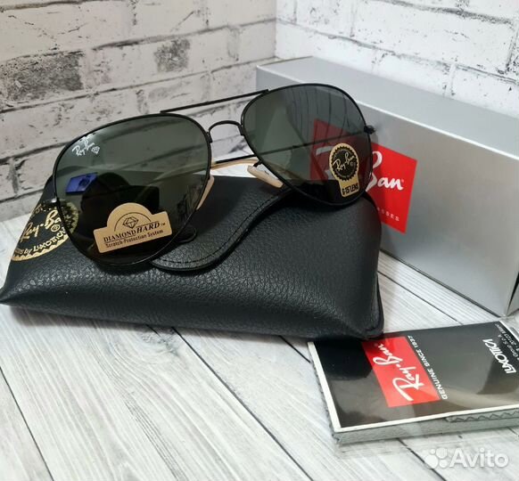Солнцезащитные очки Ray-Ban Aviator