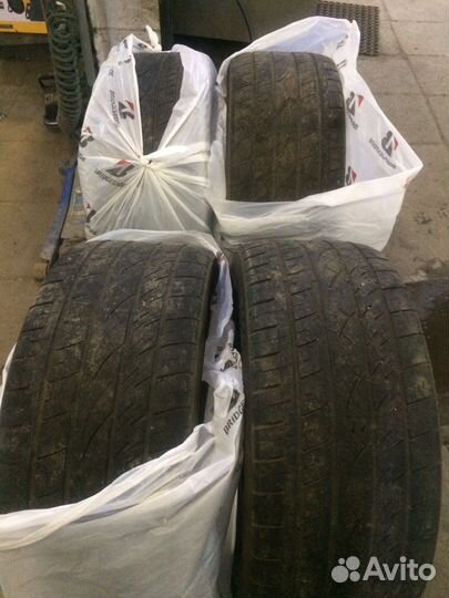 Goldway R828 295/45 R20 110