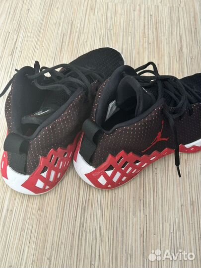 Jordan team diamond mid