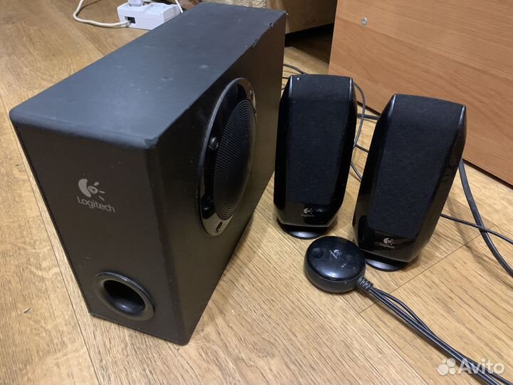 Аудиосистема 2.1 колонки сабвуфер усилитель