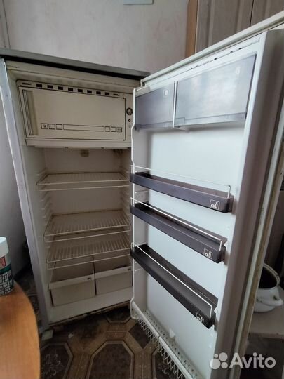 Холодильник Полюс