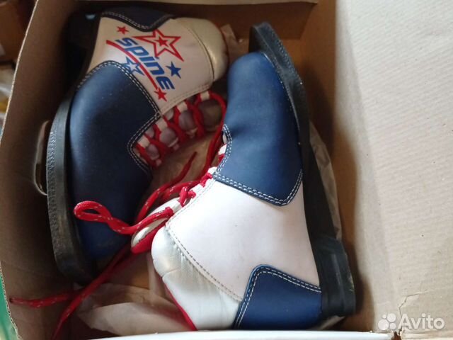 Лыжные ботинки