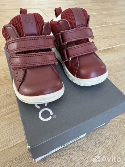 Ботиночки детские ecco