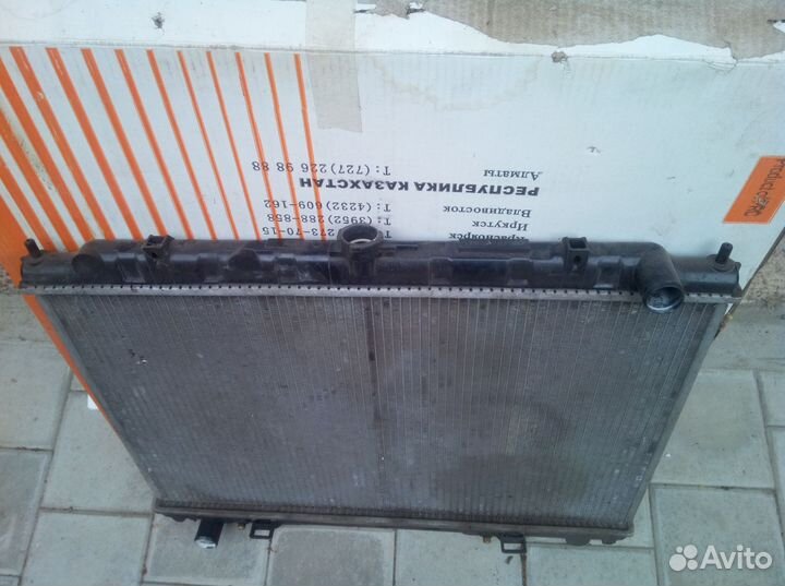 Радиатор охлаждения ниссан прессаж 2,4