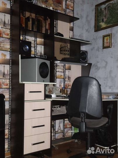 Компьютерный стол