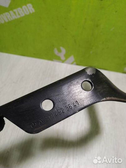 Кронштейн глушителя Мерседес Бенз 211 Е класс