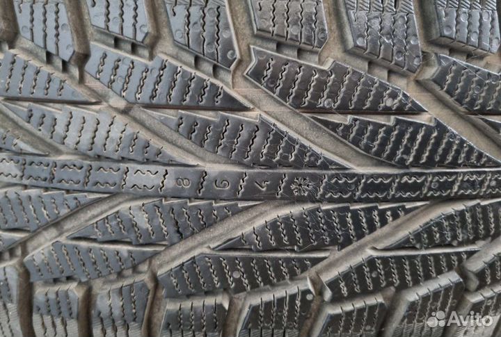 Nokian Tyres Hakkapeliitta R2 SUV 225/60 R18 R