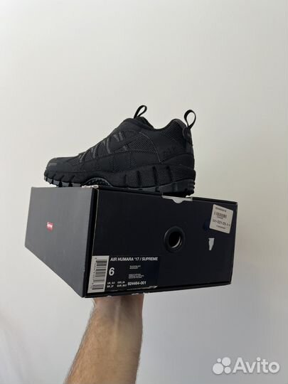 Supreme x Nike Air Humara 17 Triple Black