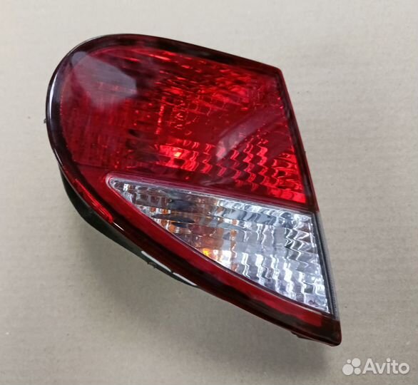 Фонарь задний левый на крышке багажника ZAZ (4 фон