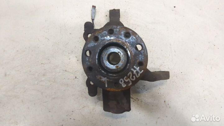 Ступица (кулак, цапфа) Opel Zafira B, 2008