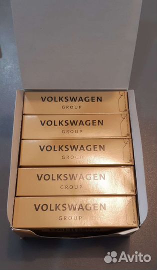 Свечи зажигания VAG 06K905601L