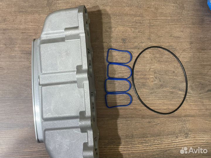 Впускной коллектор 6460901637 w 906 909 om646