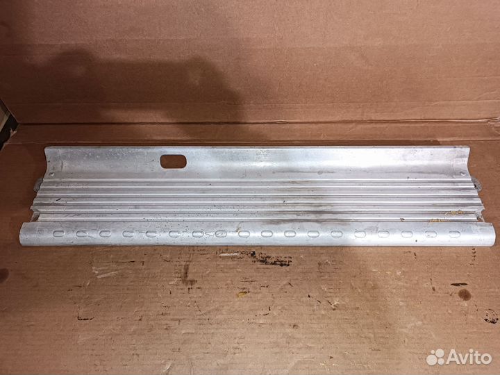 Порог заднего бампера. Тлк 80