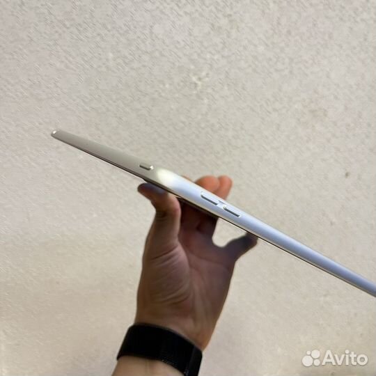 Apple iPad (9th Gen) Wi-Fi 64 гб