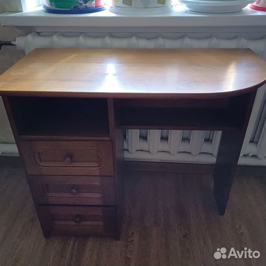 Туалетный столик