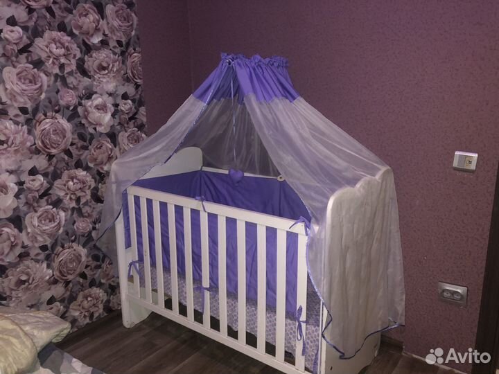 Кровать с балдахином