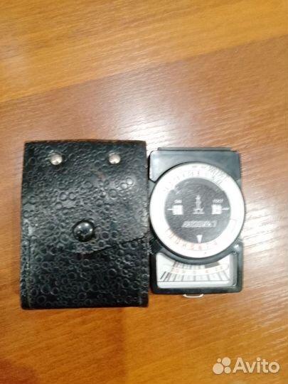 Продам фотоэкспонометр СССР