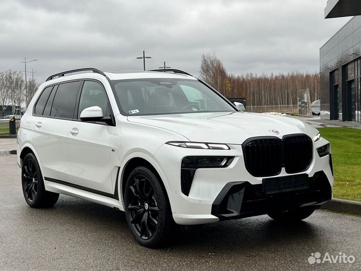 BMW X7 3.0 AT, 2023, 7 952 км