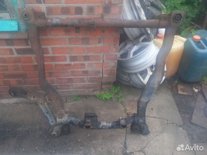 Хендай акцент подрамник