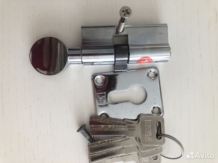 Ночная задвижка для входной двери