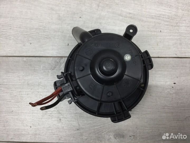 Мотор печки Peugeot 307 универсал 9HX (DV6ated4)