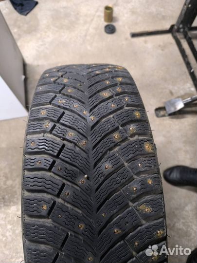 Michelin X-Ice North 4 SUV 235/55 R19 105T