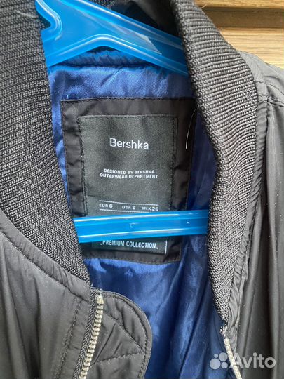 Бомбер bershka