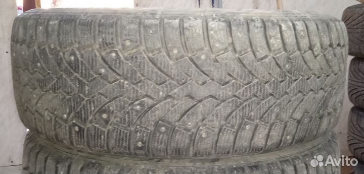 Formula Ice 215/55 R16
