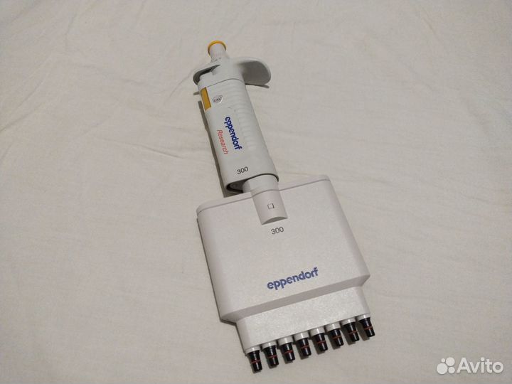 Дозатор пипеточный Eppendorf Research 300 мкл
