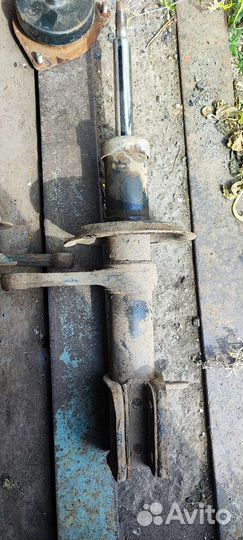 Передние стойки ваз 2110, 2109