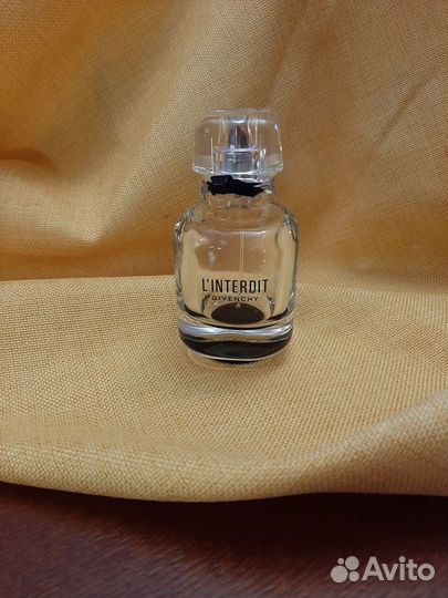 Пустой флакон от парфюма givenchy linterdit
