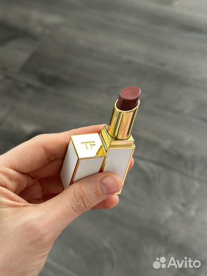 Tom ford помада nudiste