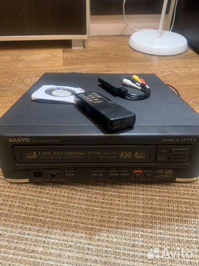 Видеомагнитофон sanyo
