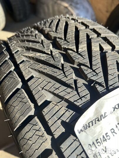 Vredestein Wintrac Xtreme 215/45 R17