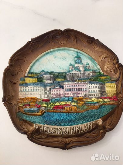 Настенная тарелка